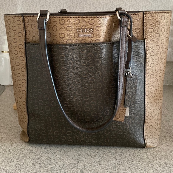 Guess Handbags - Guess Purse